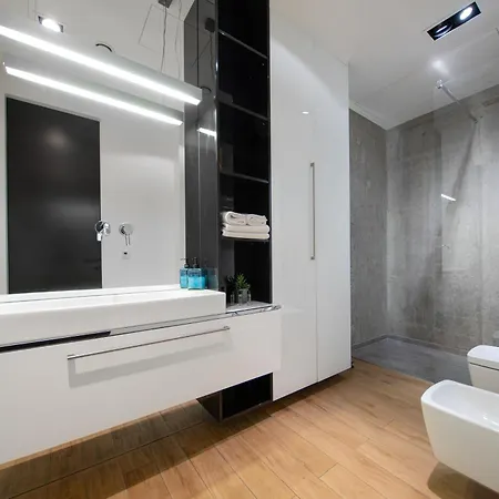 Apartamenty Sky Tower Z Jakuzzi Przy Oknie Wroclaw Exterior photo