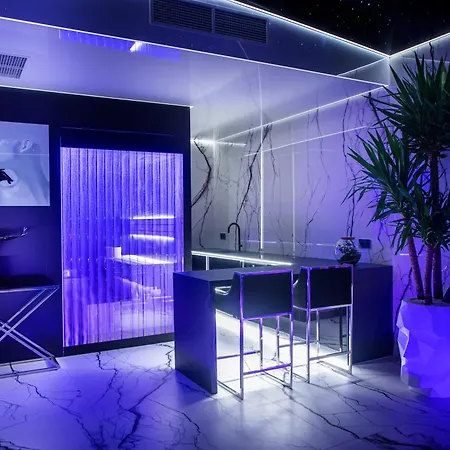 Apartamenty Sky Tower Z Jakuzzi Przy Oknie Wroclaw Exterior photo
