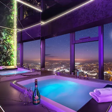 Apartamenty Sky Tower Z Jakuzzi Przy Oknie Wroclaw Exterior photo