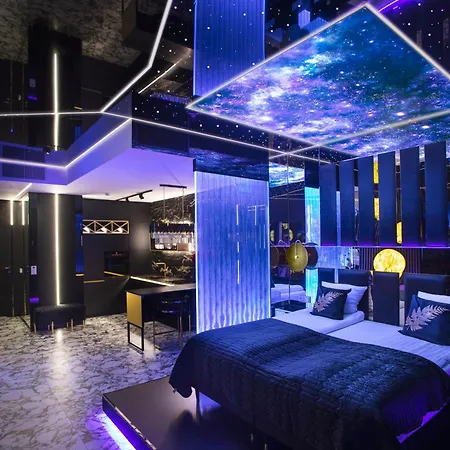 Apartamenty Sky Tower Z Jakuzzi Przy Oknie Wroclaw Exterior photo