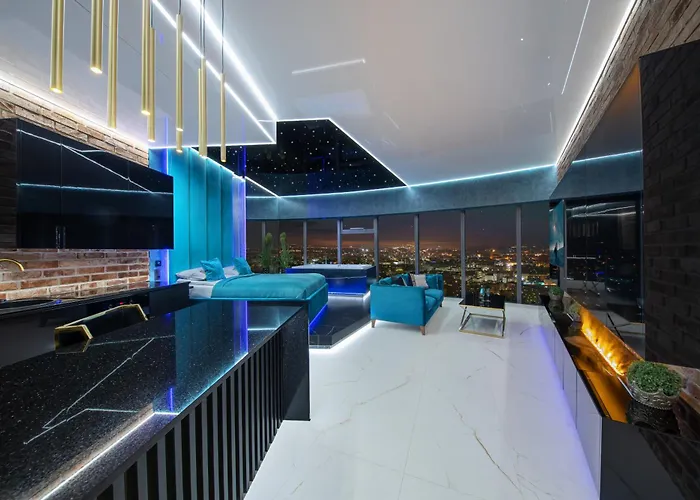 Apartamenty Sky Tower Z Jakuzzi Przy Oknie