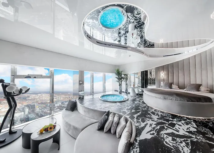 Apartamenty Sky Tower Z Jakuzzi Przy Oknie