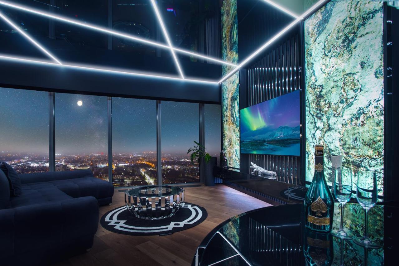 Апартаменти Sky Tower Z Jakuzzi Przy Oknie *
