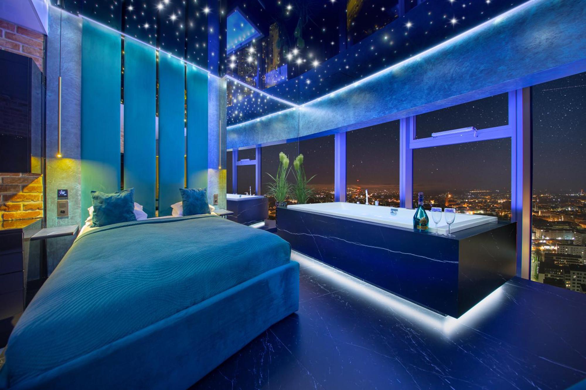 Sky Tower Z Jakuzzi Przy Oknie * Breslavia