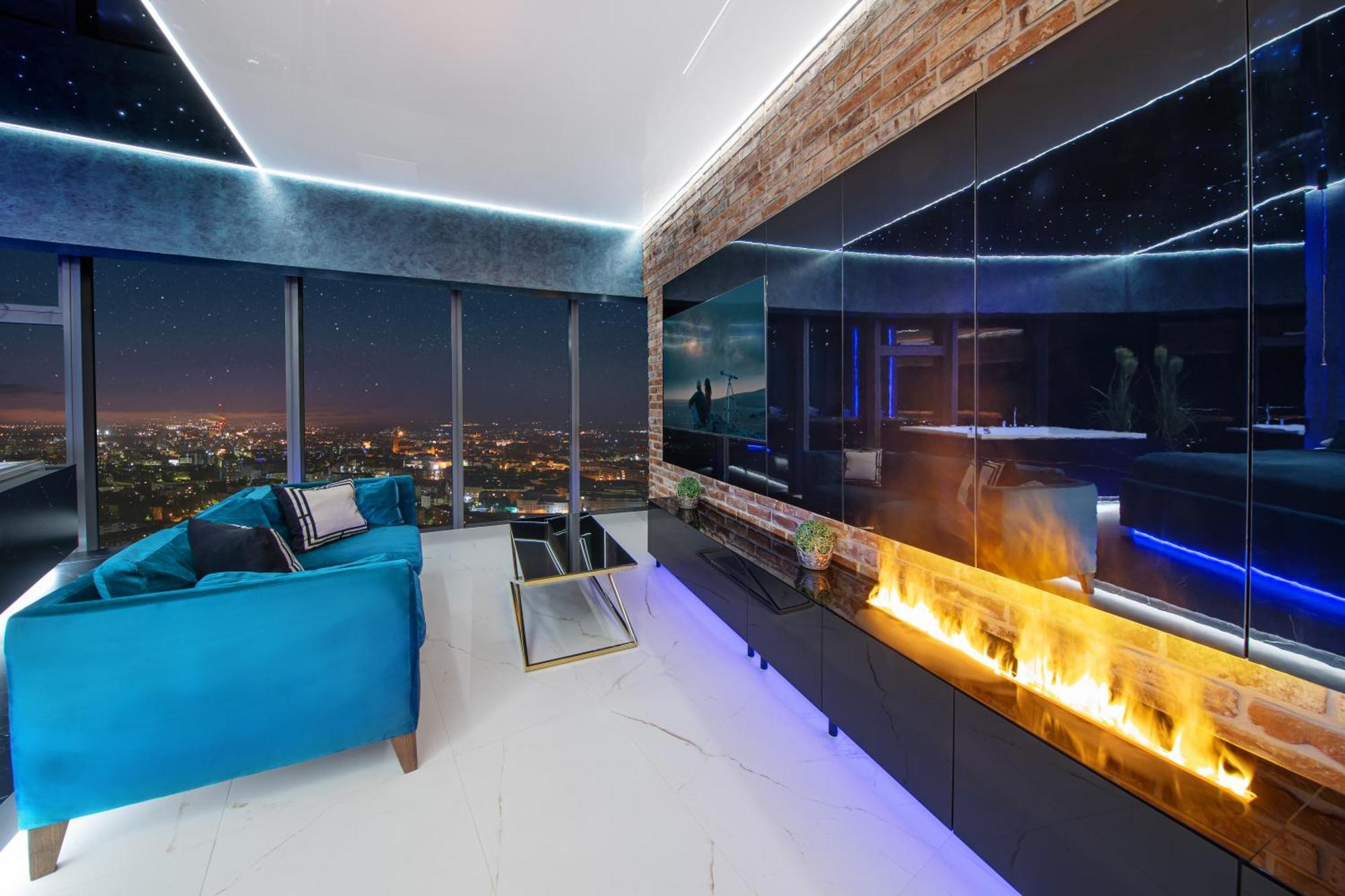 Sky Tower Z Jakuzzi Przy Oknie Апартаменти