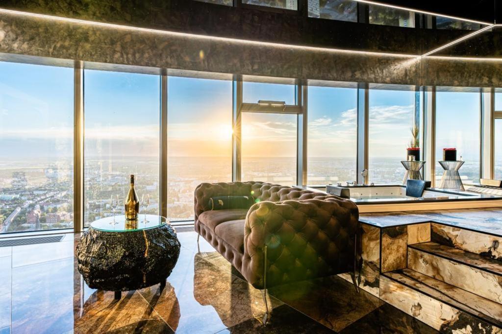 Apartamento Sky Tower Z Jakuzzi Przy Oknie *